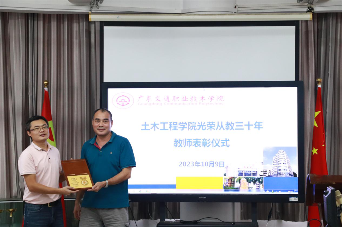 4.png 4.png