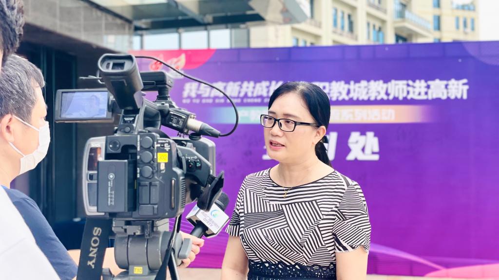 p3王院接收采访照片.jpg p3王院接收采访照片.jpg